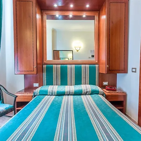 Raeli Siracusa 3* Rome