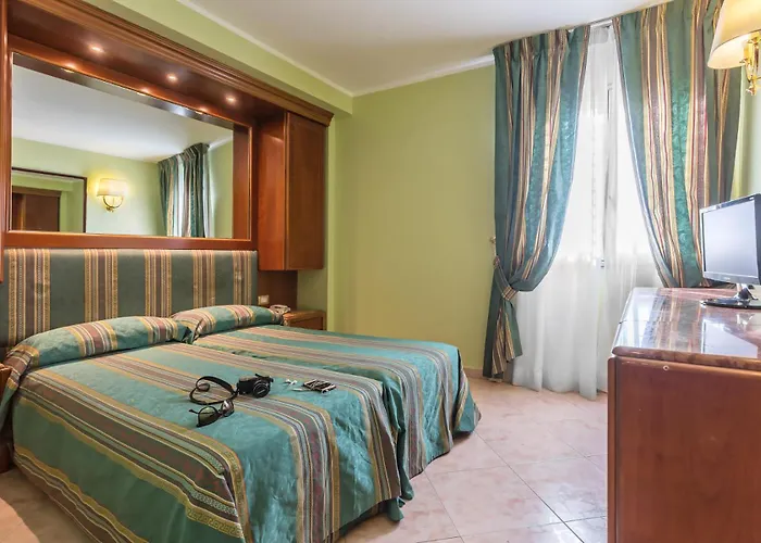 ラエリ シラクーサ