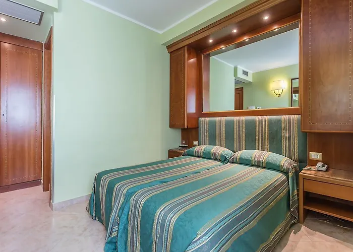 ラエリ シラクーサ 3*