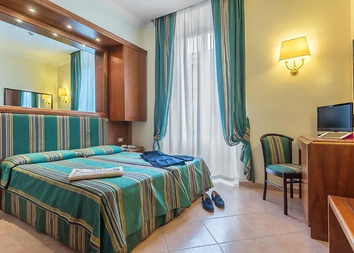 ホテル ラエリ シラクーサ ローマ