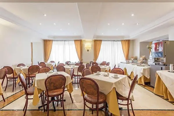 ラエリ シラクーサ ホテル