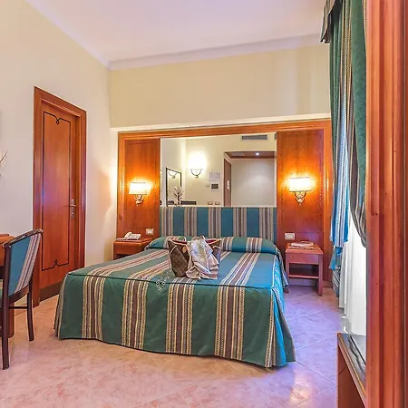 Raeli Siracusa 3* Rom